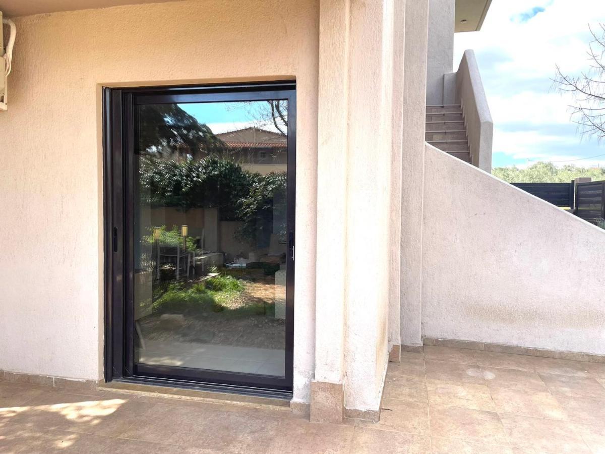 Maos Home Airport Free Shuttle Vravrona Exterior photo